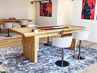 Укладка индийских ковров Jacaranda на подложку с загибом края TOMMY HILFIGER Офис компании