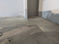 Укладка ПВХ плитки на клей -400м2