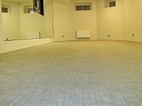 Укладка тканого ПВХ-покрытия Bolon Студия 707 Танцевальный зал