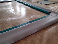 Укладка спортивного линолеума  Частный дом