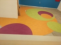 Укладка натурального линолеума дизайнерским способом -115 м2