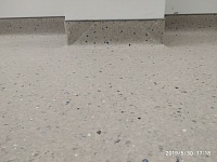 Укладка токопроводящего линолеума с заводом на стену  Медицинский центр