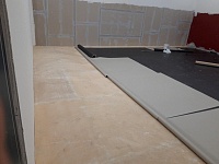 Укладка сценического линолеума в танцевальной студии Аллы Духовой