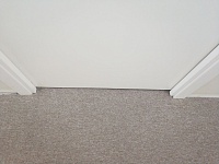 Укладка ковровой плитки и монтаж плинтусов 230м2