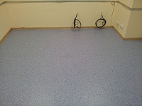 Укладка токопроводящего линолеума УренгойМонтажПромСтрой Офис компании