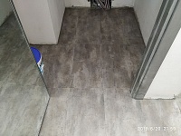 Укладка виниловой плитки  Частная квартира
