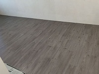 Укладка ПВХ плитки на клей-55м2