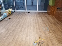 Укладка виниловой плитки Tarkett Lounge