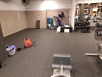 Укладка спортивного резинового покрытия Клуб Манго Спортивный зал