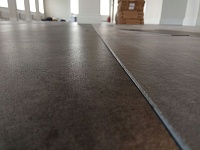 Укладка виниловой плитки