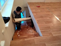 Монтаж спортивного линолеума  Частная квартира