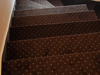 Укладка ковролина на ступени-15м2