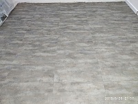 Укладка виниловой плитки  Частная квартира