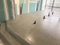 Монтаж фальшпола OMEGAPLAZA Торговый комплекс